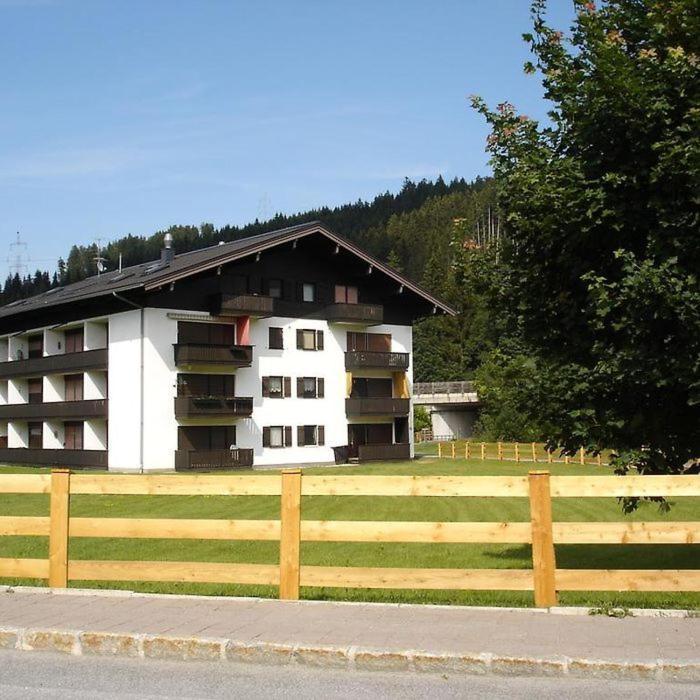 Living Appartement Флахау Екстер'єр фото
